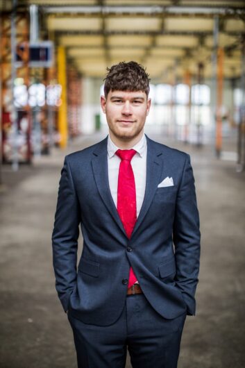 Nick-vrugt-staand